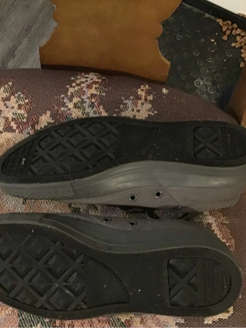 Converse Men's Low-Top Sneakers in Gray - Picture 4 of 5